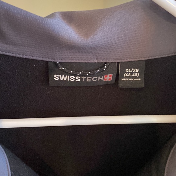 Swiss Tech Men's NEW Black Full Zip Softshell Jacket Sz XL (46-48) Fleece Inside - Picture 2 of 15